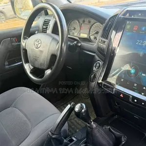 Toyota Land Cruiser 2015 White