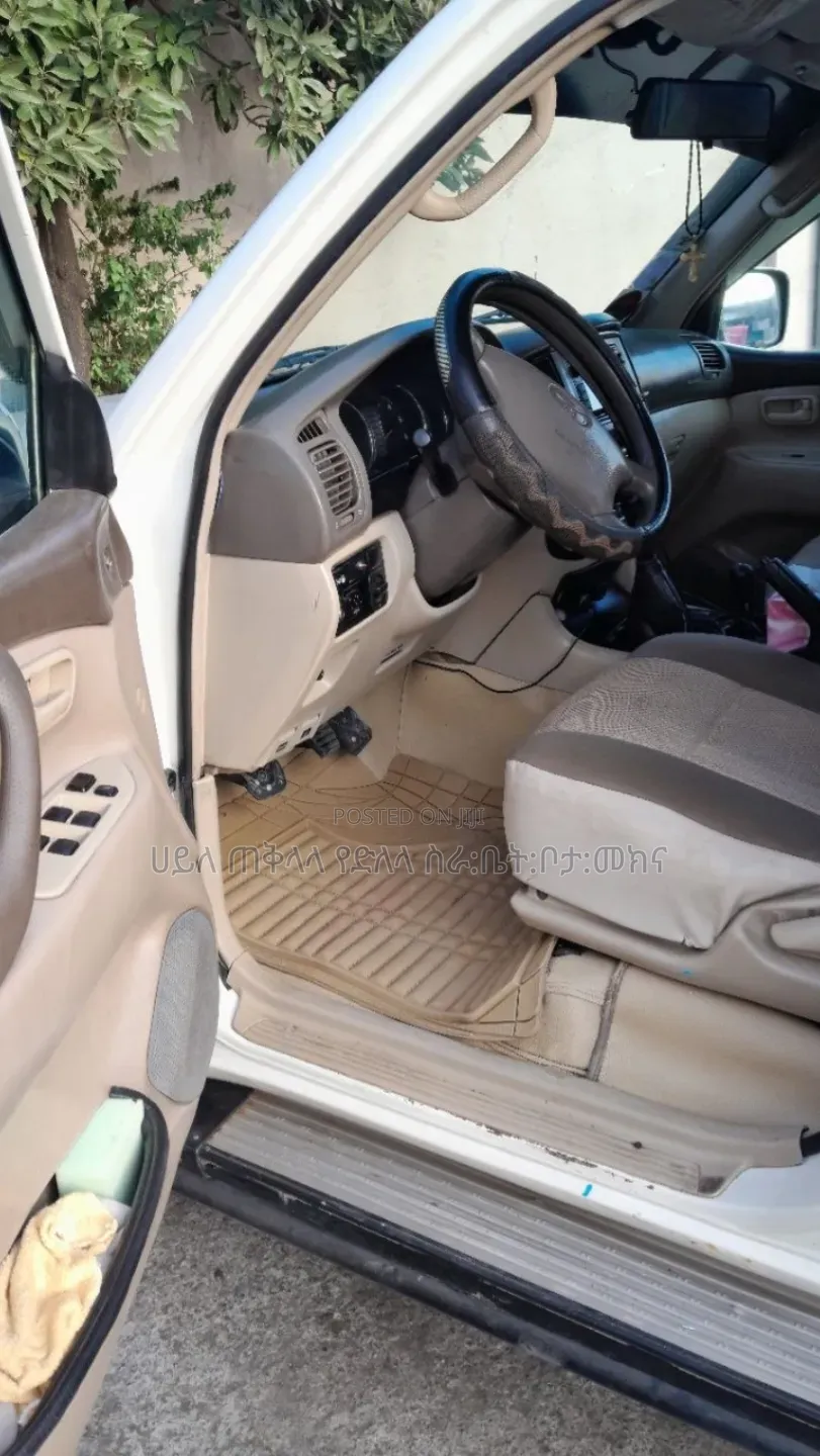 Toyota Land Cruiser 2007 Purple