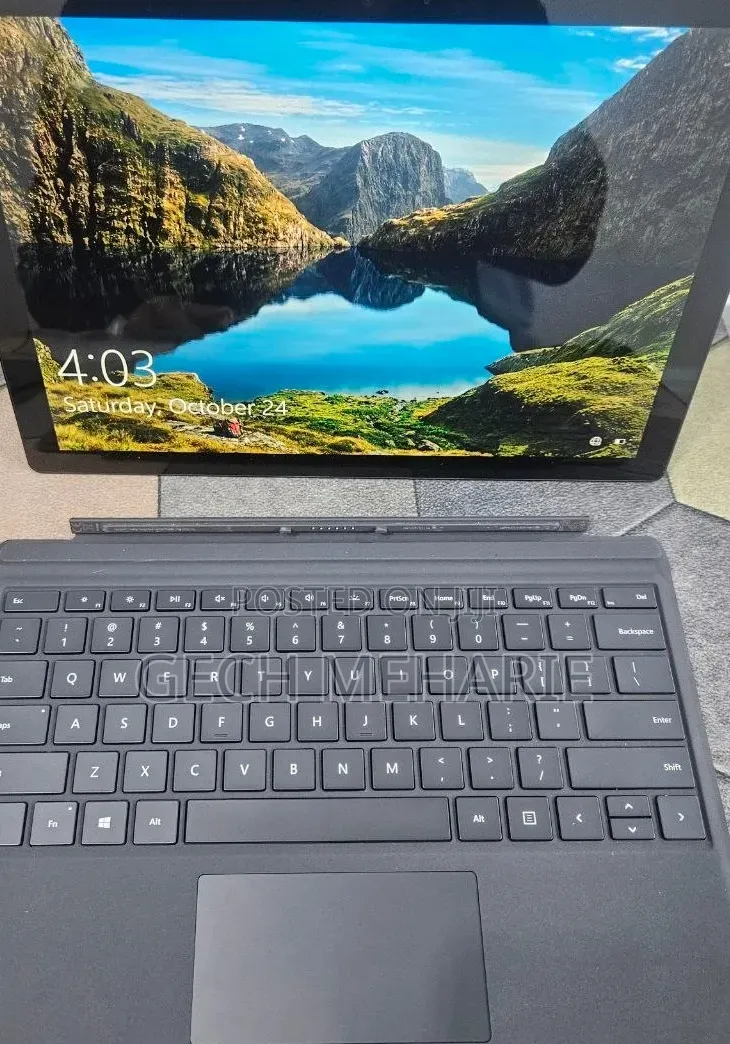 New Laptop Microsoft Surface Pro 6 16GB Intel Core i7 SSD 512GB