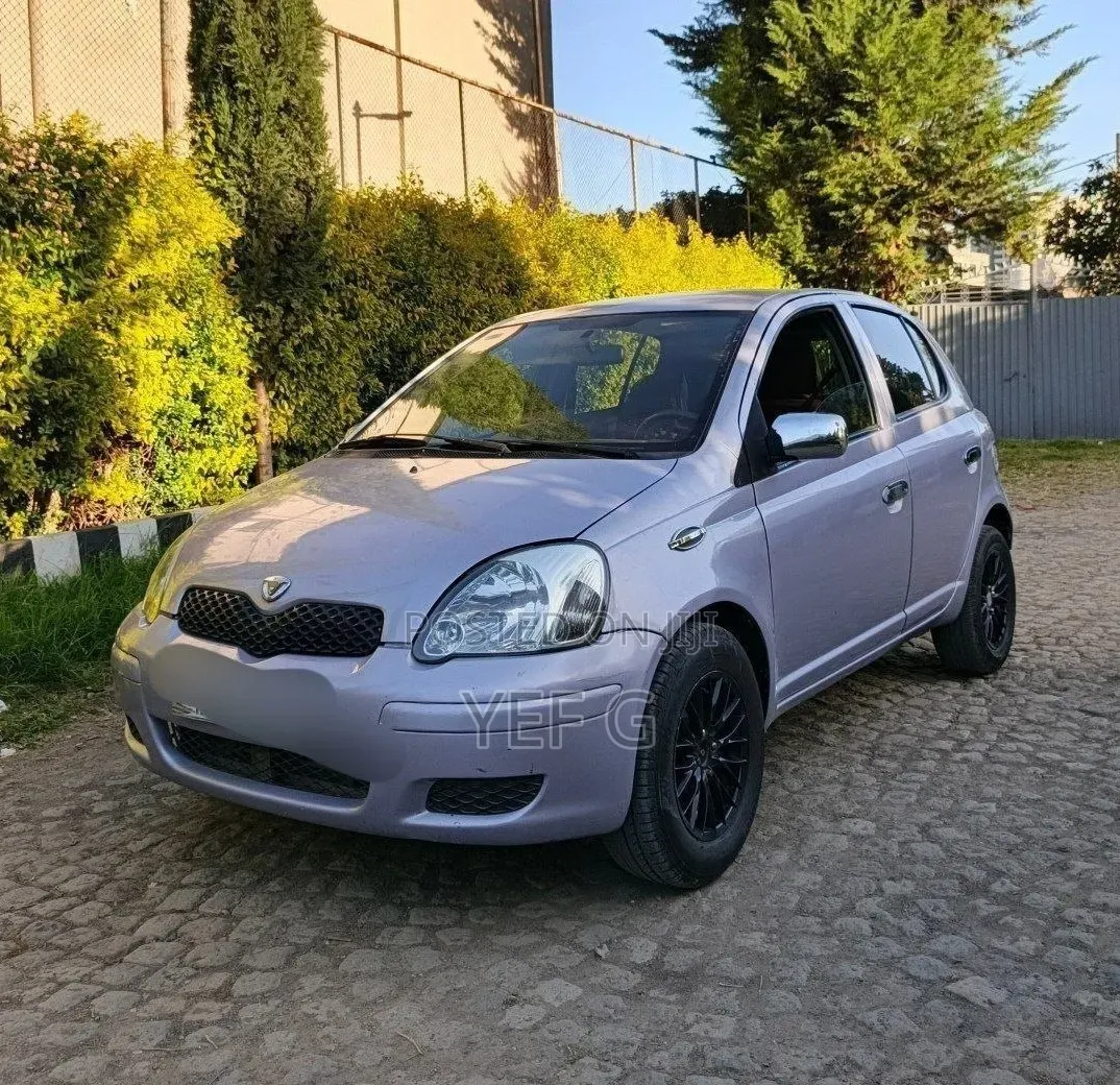 Toyota Vitz 2004