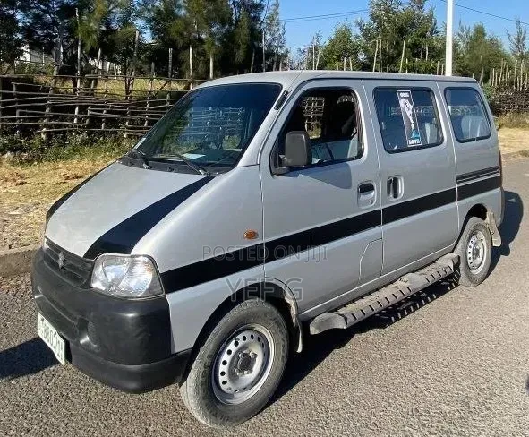 Suzuki Eeco 2024 Silver