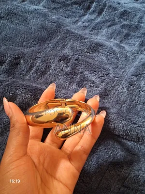 Alloy Teardrop Bracelet