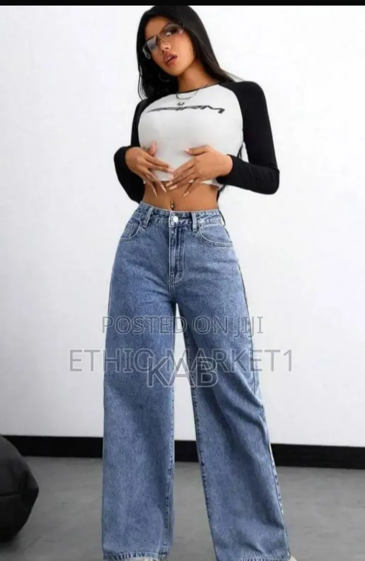 ጅንስ ሱሪዎችና ረጅም ቀሚሶች