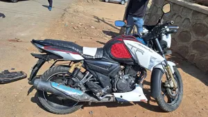 TVS Apache 180 RTR 2017 White