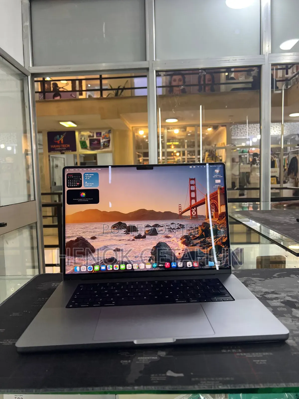 New Laptop Apple MacBook Pro 2021 M1 16GB Apple M1 Pro SSD 512GB