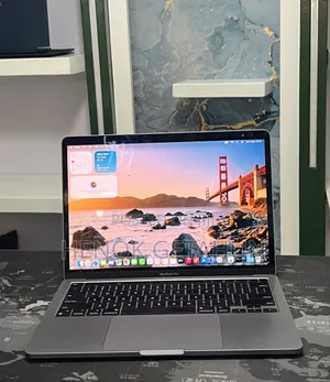 New Laptop Apple MacBook Pro 2020 M1 8GB Apple M1 SSD 512GB