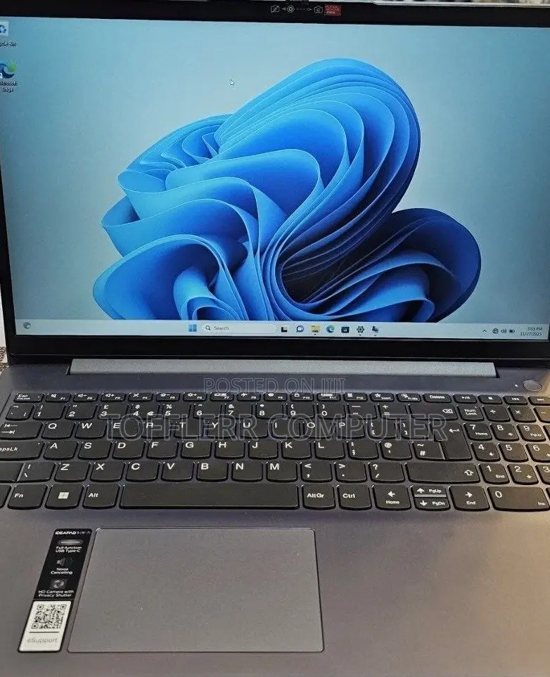 New Laptop Lenovo IdeaPad 1 16GB Intel Core i5 SSD 512GB
