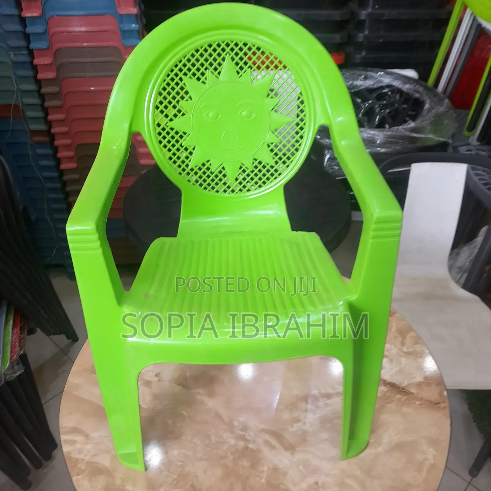 Plastic Chire