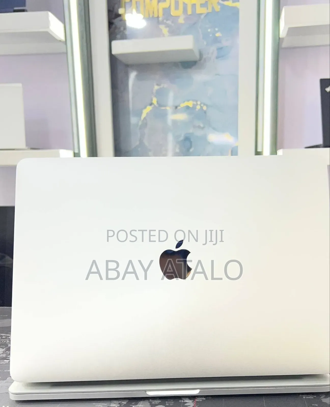 New Laptop Apple MacBook Air 2022 M2 16GB Apple M2 SSD 256GB