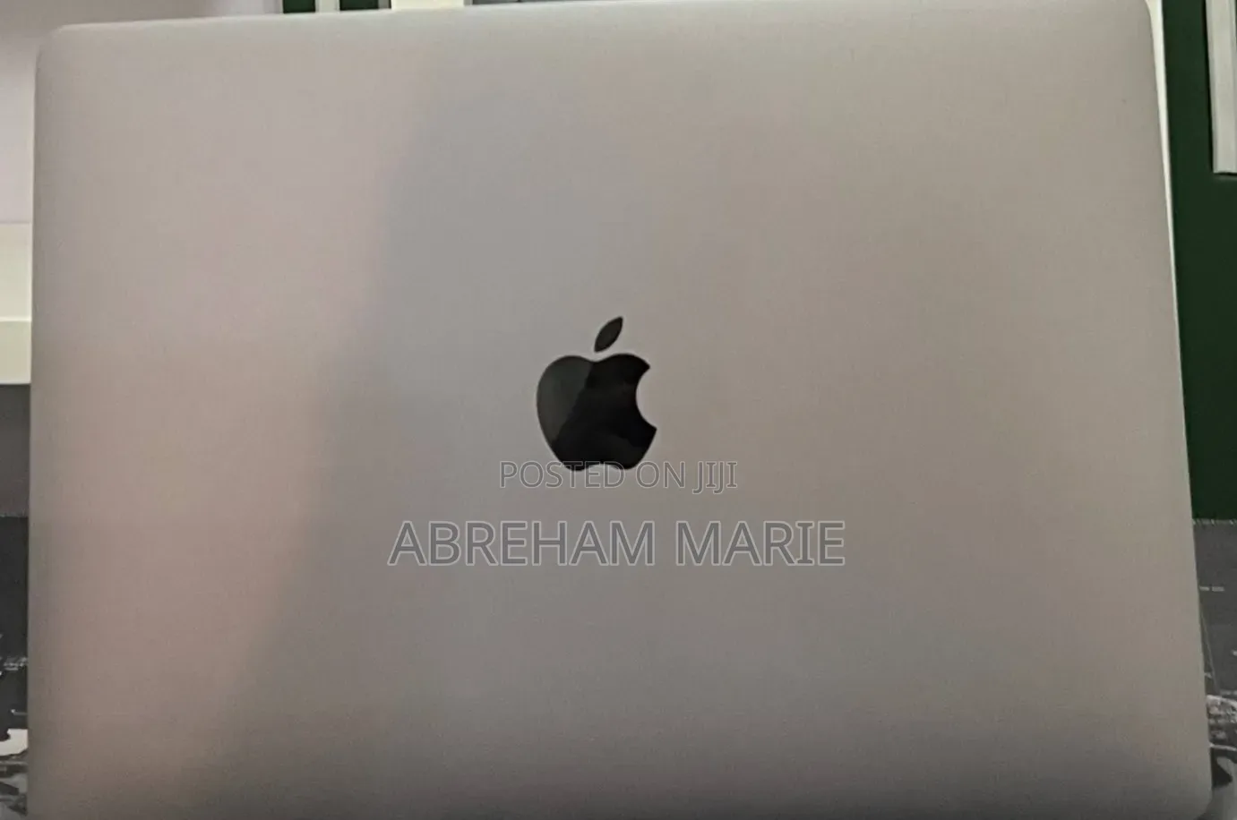 New Laptop Apple MacBook Pro 2020 M1 8GB Apple M1 Pro SSD 512GB