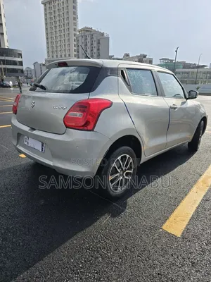 Suzuki Swift 2022 Gray