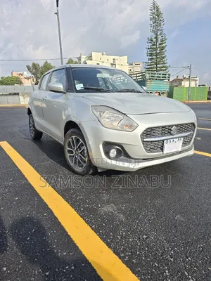 Suzuki Swift 2022 Gray