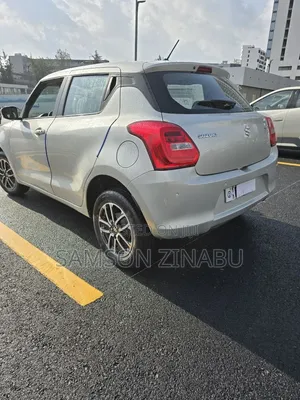 Suzuki Swift 2022 Gray