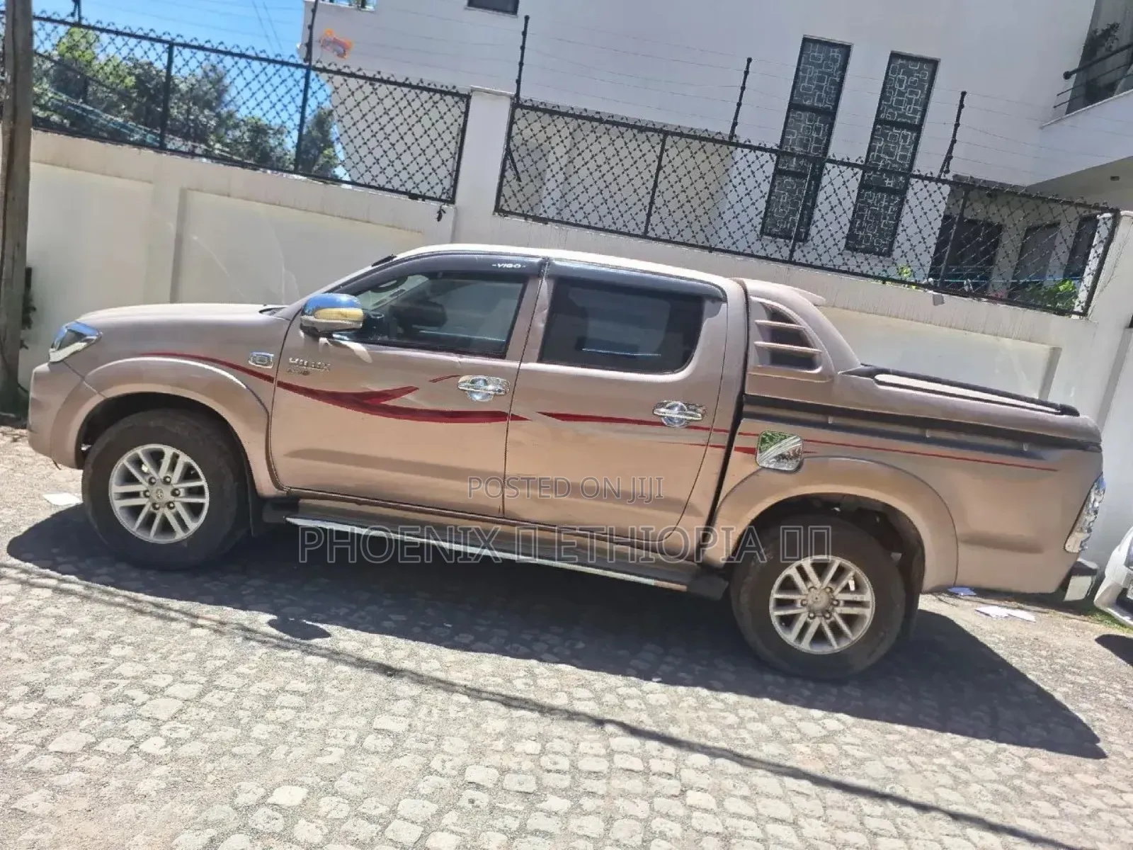 Toyota Hilux 2010 Beige