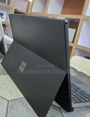 New Laptop Microsoft Surface 16GB Intel Core i7 SSD 512GB