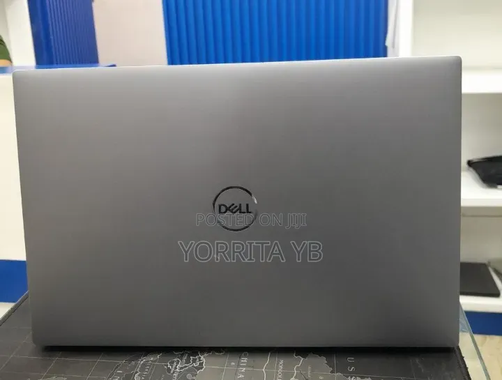 New Laptop Dell Precision 5560 16GB Intel Core i9 SSD 512GB