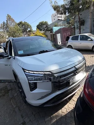 Mitsubishi Airtrek 135 kW FWD 2023 White