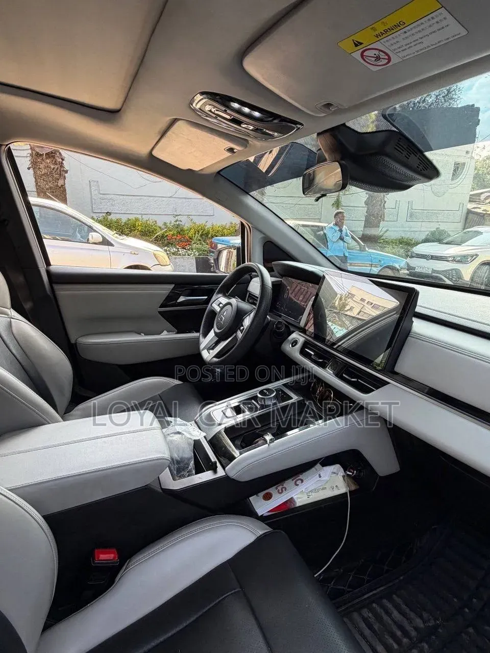 Mitsubishi Airtrek 135 kW FWD 2023 White