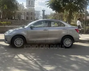 Suzuki Dzire 2022 Silver