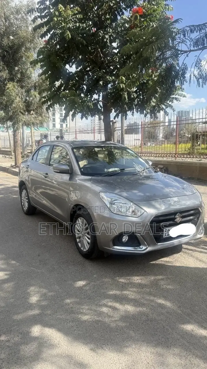 Suzuki Dzire 2022 Silver