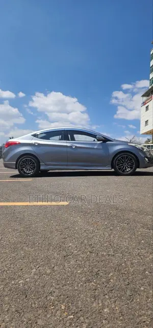 Hyundai Avante 2015 Silver