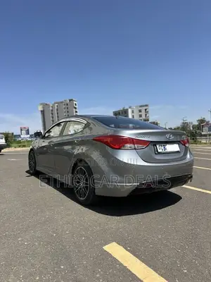 Hyundai Avante 2015 Silver