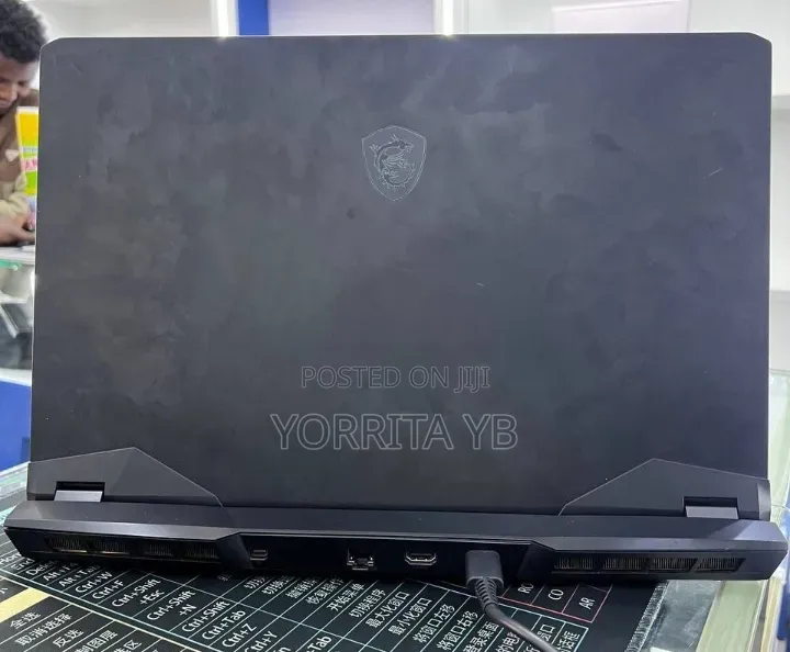 New Laptop MSI GP75 Leopard 16GB Intel Core i7 SSD 512GB
