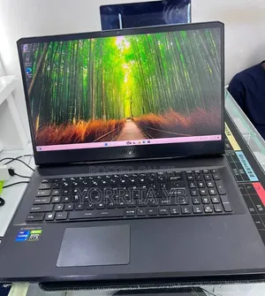 New Laptop MSI GP75 Leopard 16GB Intel Core i7 SSD 512GB