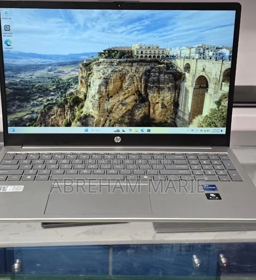 New Laptop HP Stream Notebook 16GB Intel Core i7 SSD 512GB