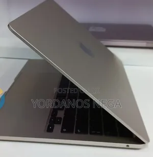 New Laptop Apple MacBook Air 2026 M5 16GB Apple M5 SSD 512GB
