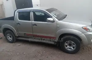Toyota Hilux 2.5 Cab 2005 Silver