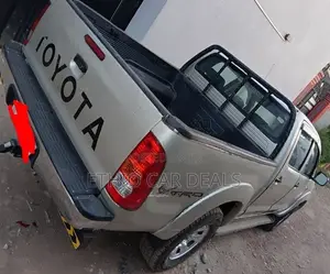 Toyota Hilux 2.5 Cab 2005 Silver