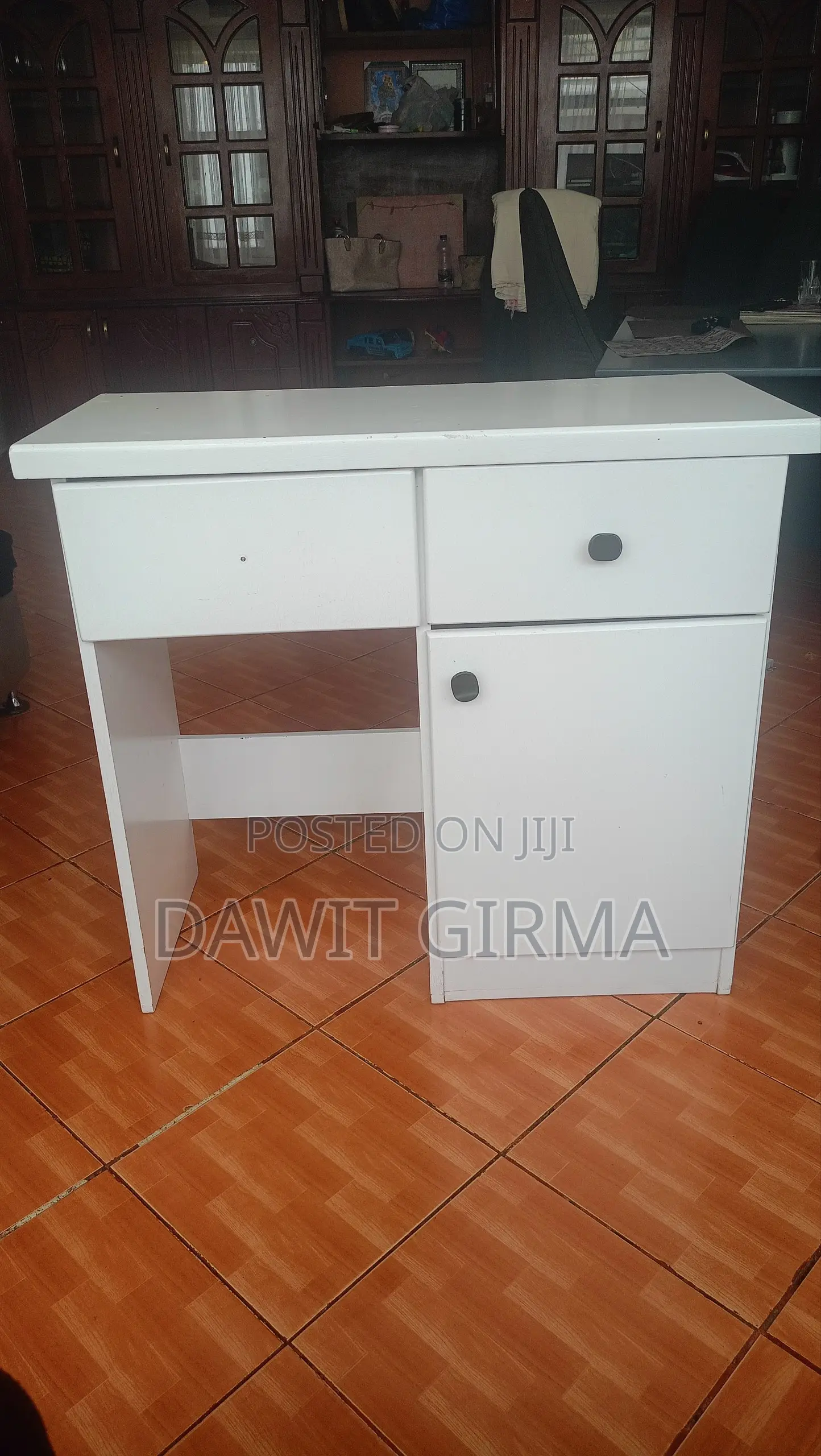 Furniture Set for Make-Up and Nail Polish