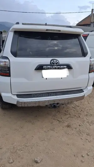 Toyota 4-Runner 2019 White