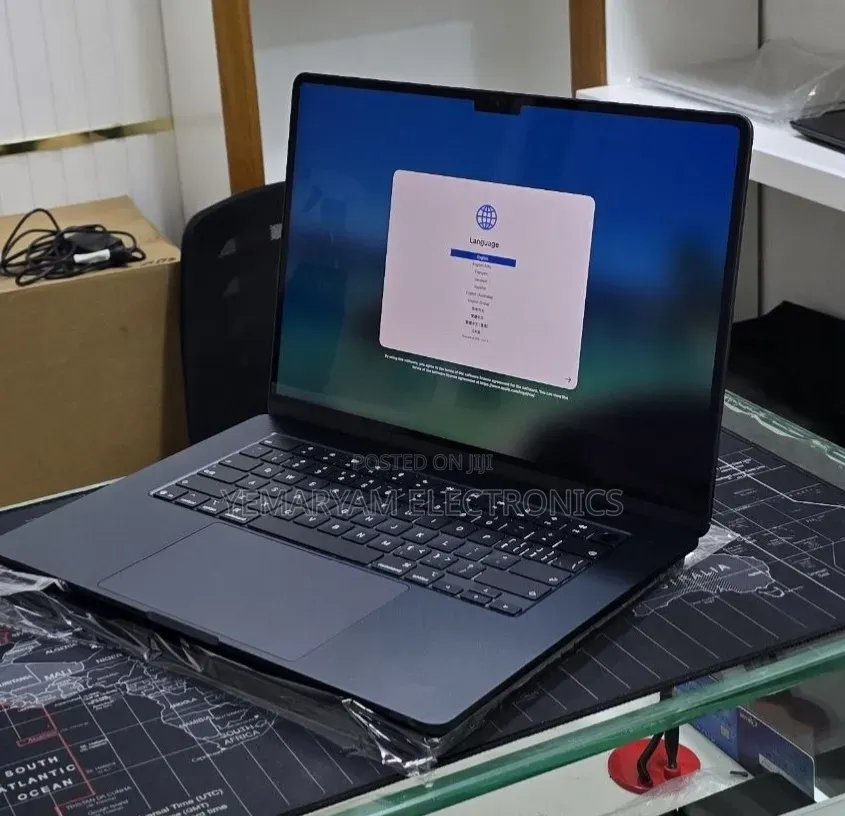 New Laptop Apple MacBook Air 2026 M5 16GB Apple M5 SSD 512GB