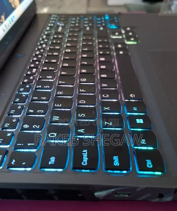 New Laptop Lenovo Legion 5 16GB AMD Ryzen 7 SSD 512GB