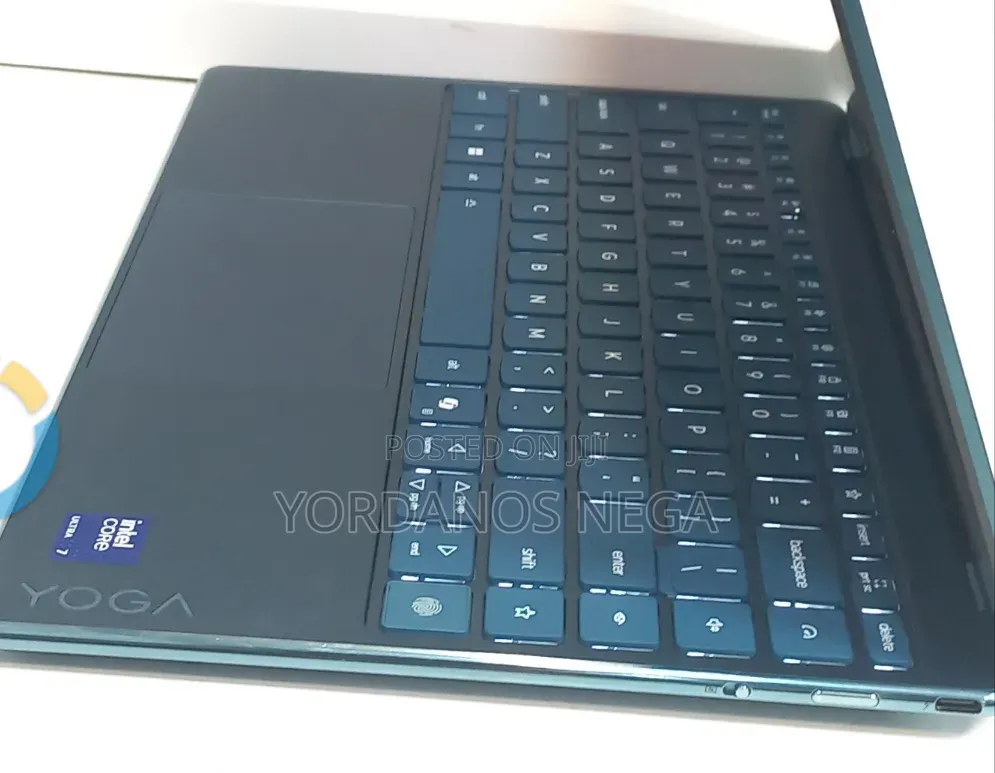 New Laptop Lenovo Yoga 7i 32GB Intel Core Ultra 7 SSD 1T