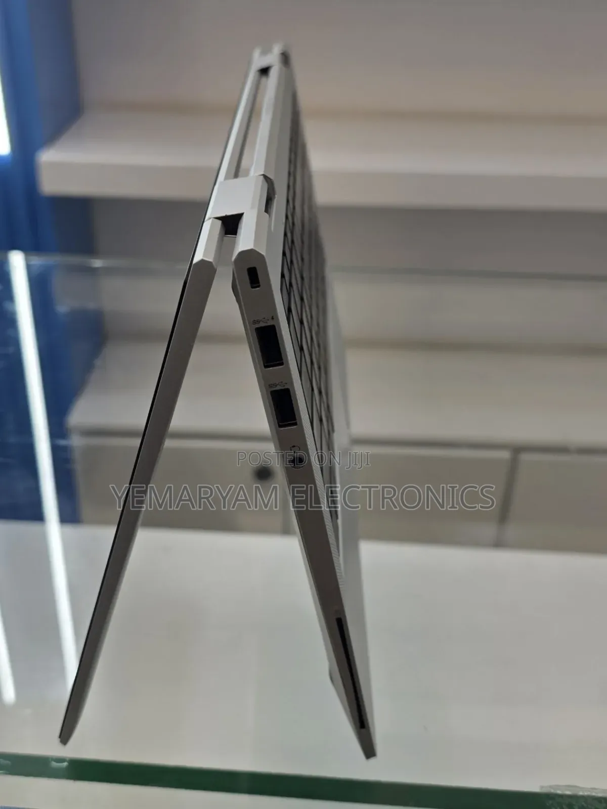 New Laptop HP EliteBook 830 G8 16GB Intel Core i7 SSD 512GB