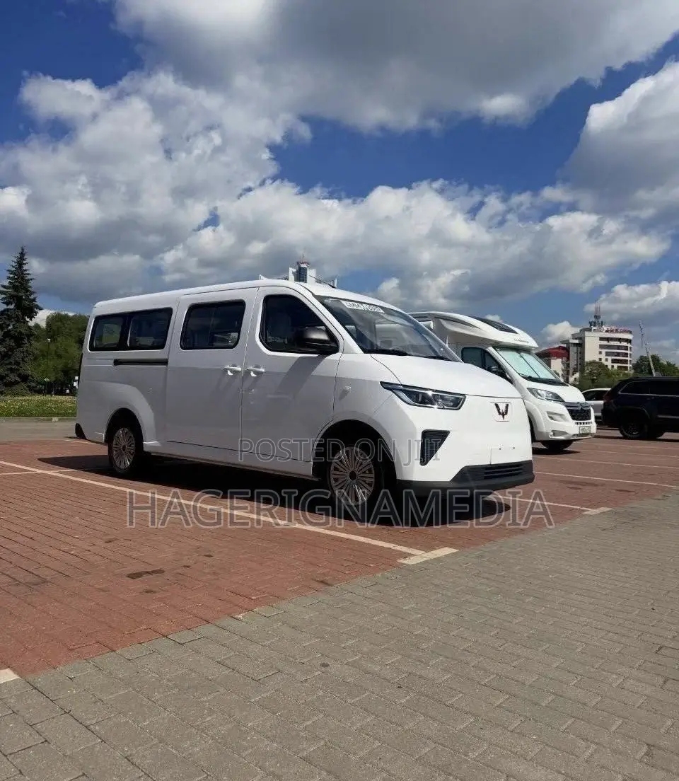 New Wuling Hongguang S 2025 White