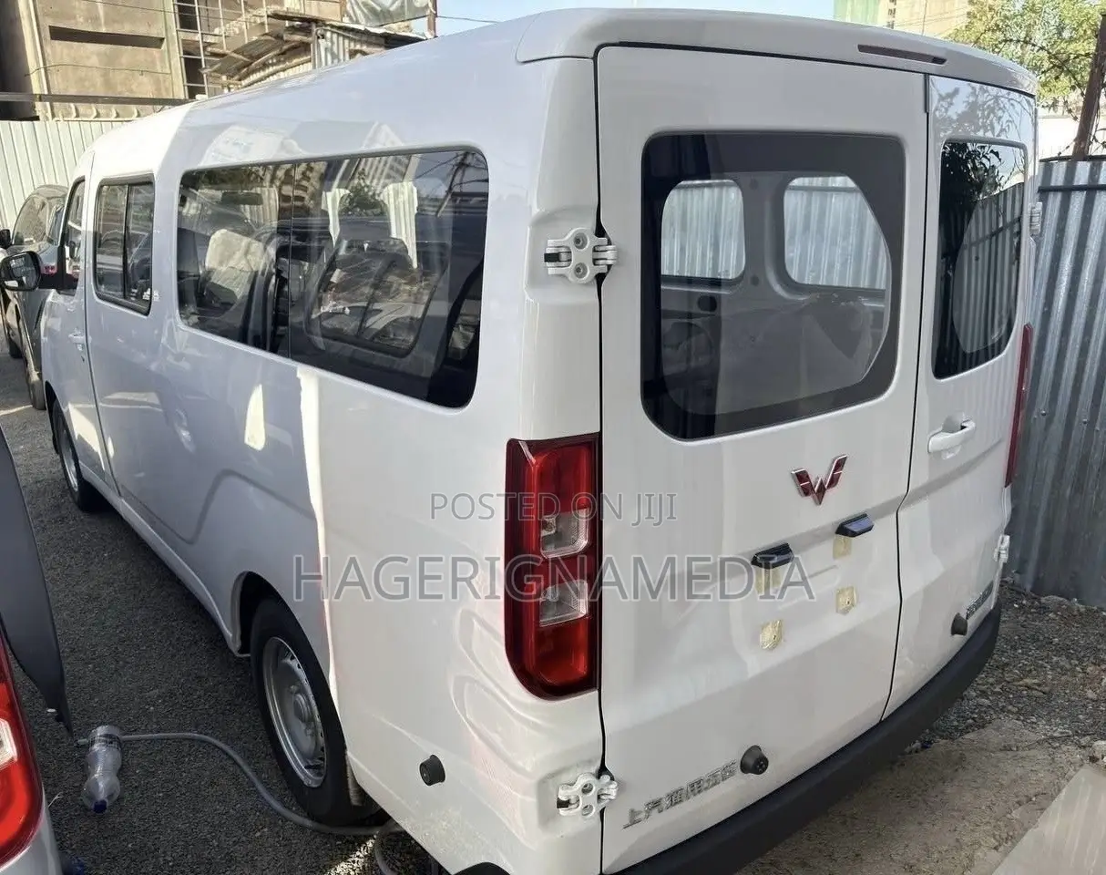New Wuling Hongguang S 2025 White