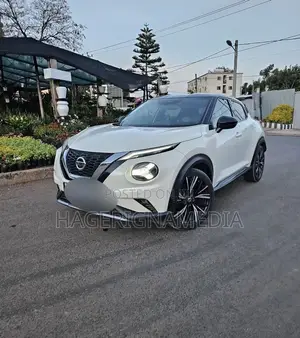 Nissan Juke 2021 White
