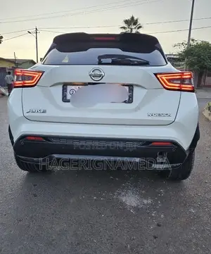 Nissan Juke 2021 White