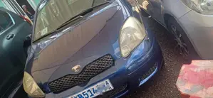 Toyota Vitz 2002 Blue