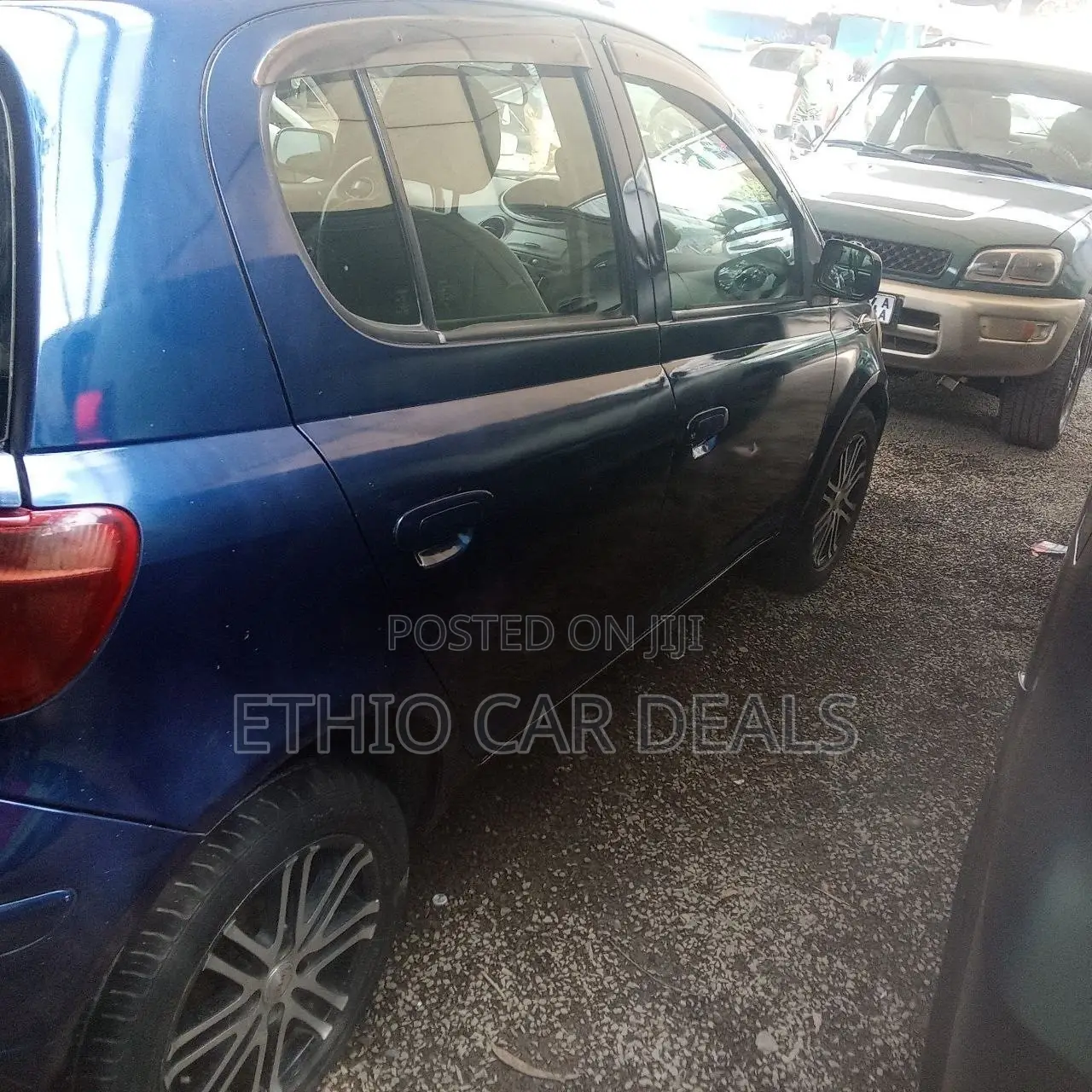 Toyota Vitz 2002 Blue