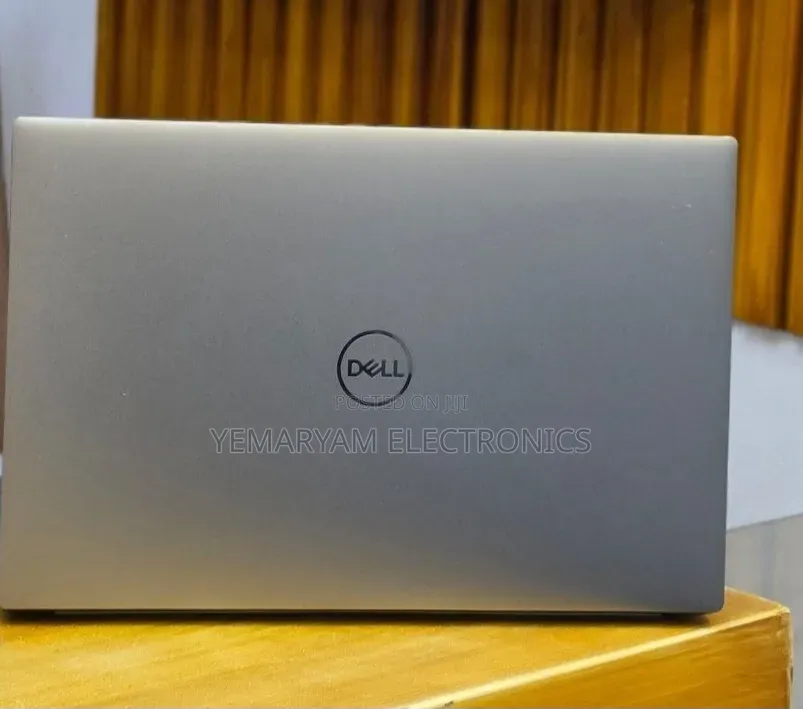 New Laptop Dell Precision 5550 16GB Intel Core i7 SSD 512GB