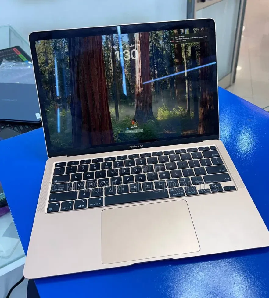 New Laptop Apple MacBook Air 2020 M1 8GB Apple M1 SSD 256GB