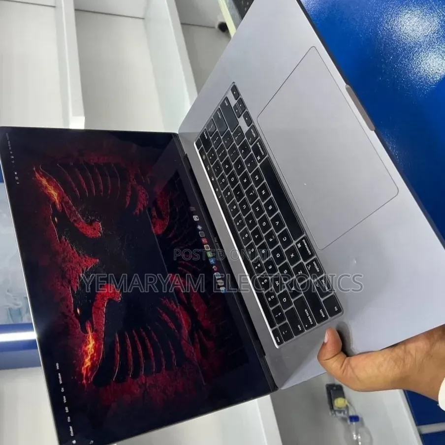 New Laptop Apple MacBook Pro 2019 32GB Intel Core i9 SSD 1T