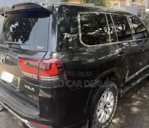 Toyota Land Cruiser 2014 Black