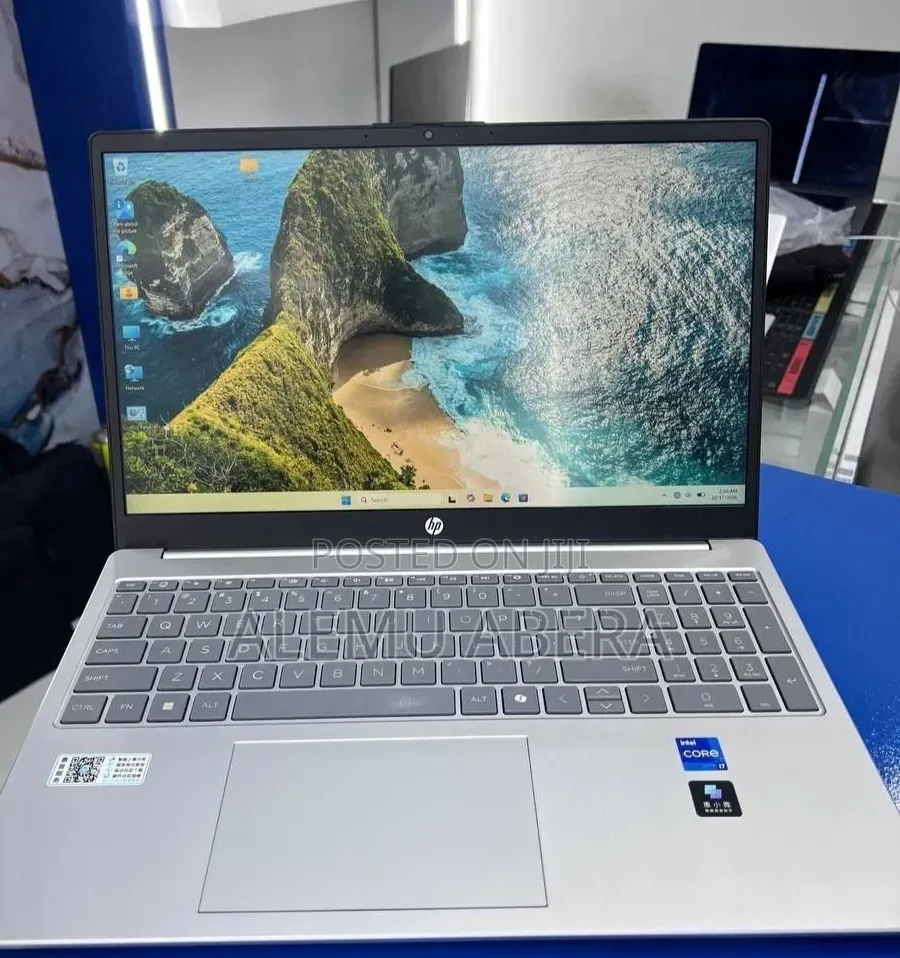 New Laptop HP Stream Notebook 16GB Intel Core i7 SSD 1T