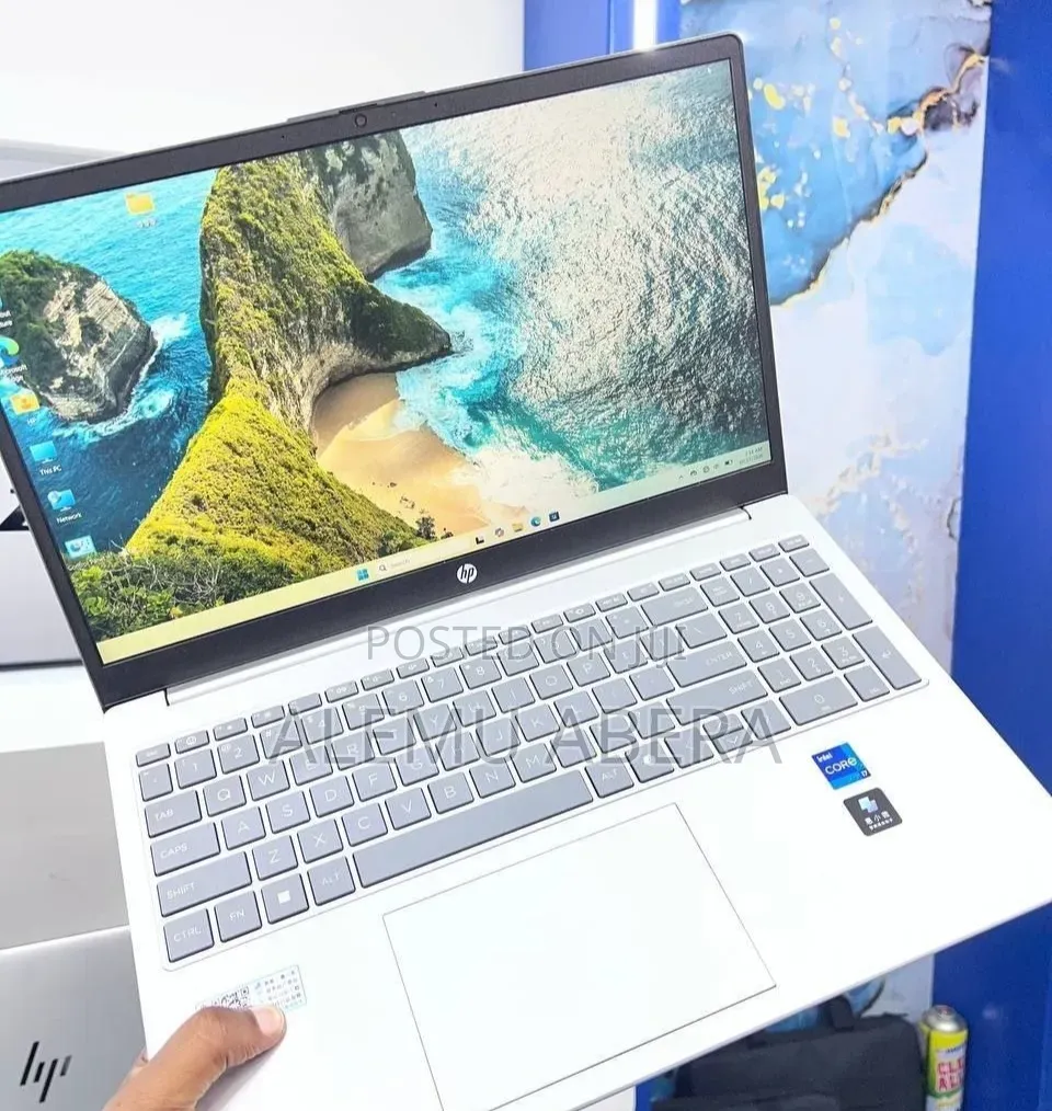New Laptop HP Stream Notebook 16GB Intel Core i7 SSD 1T